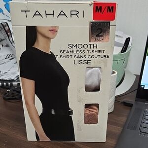 Tahari Size M 2 Pack of Smooth Seamless T-Shirts